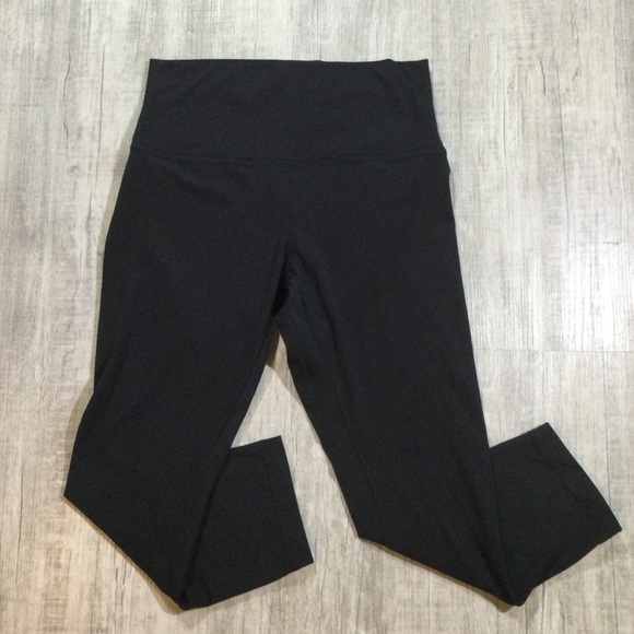 Lululemon Women’s Size 8 Align Ribbed High-Rise Yoga Pant 21" Tight In Black - Picture 2 of 8